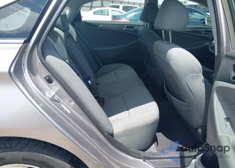 2011 Hyundai Sonata Hybrid from USA, damaged, VIN KMHEC4A48BA006255